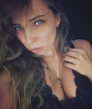 Mia